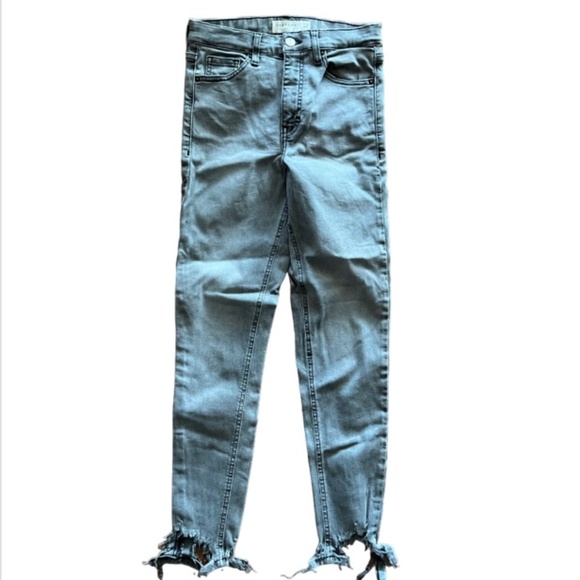 Topshop Denim - High Waist Jaime Ankle Cut Off